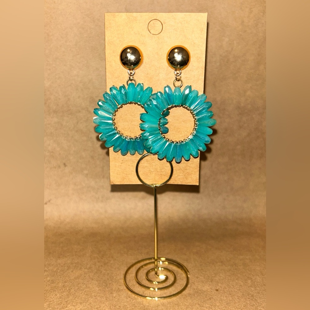 #434 | $24
Blue Boho Flower Post Earrings